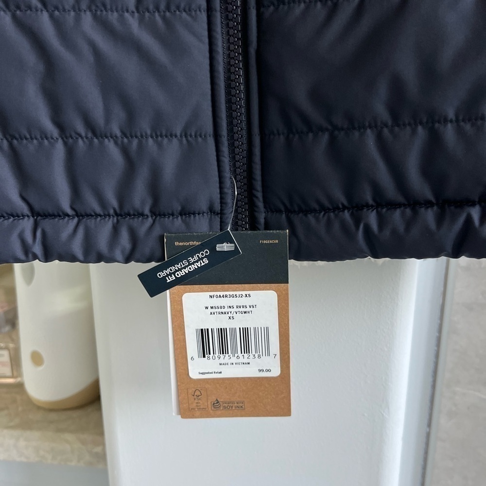 THE NORTH FACE Mossbud Insulated Reversible Vest - Picture 5 of 12